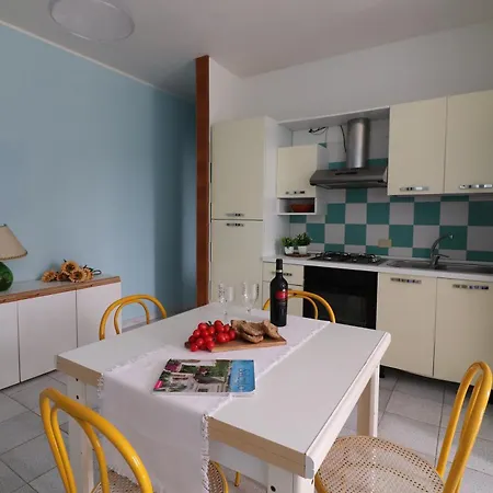 Celeste's House Tatil Evi
